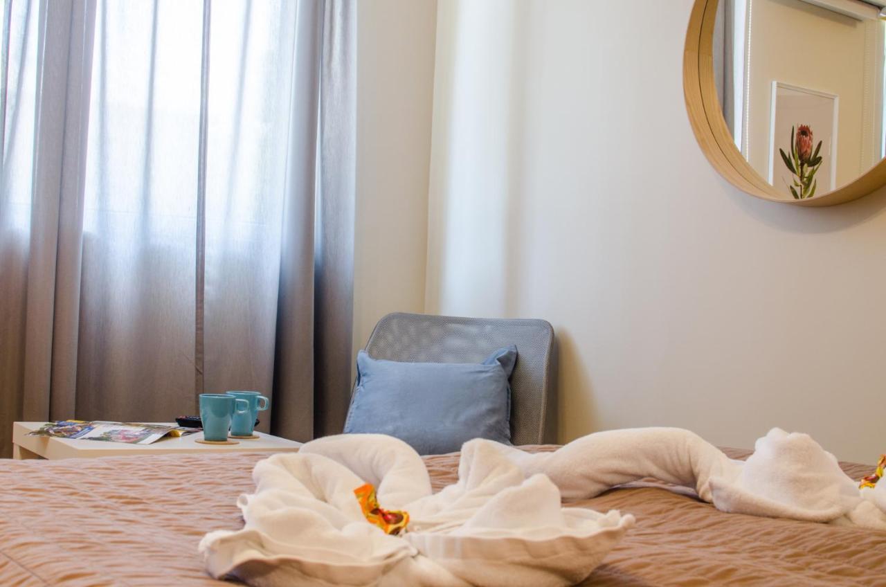 Veldzes Nams Hotel Ventspils Ngoại thất bức ảnh