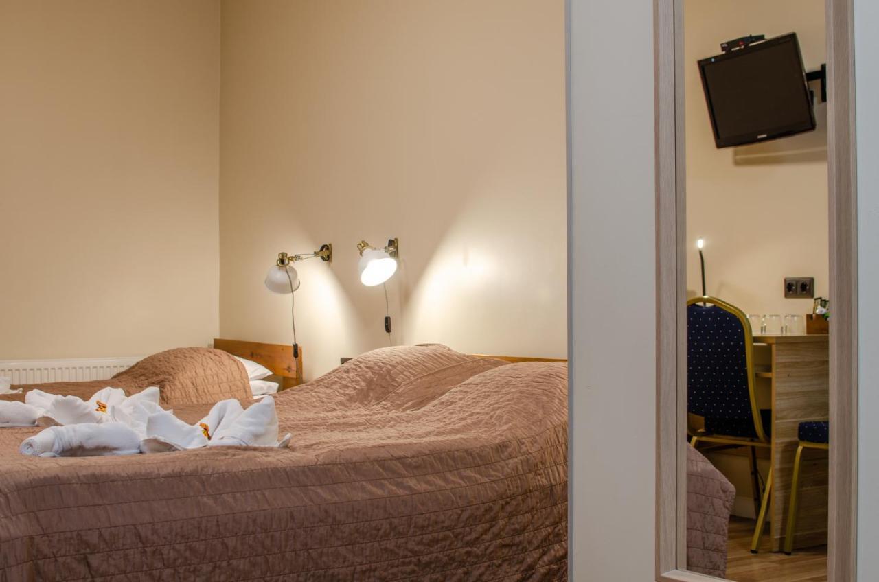Veldzes Nams Hotel Ventspils Ngoại thất bức ảnh