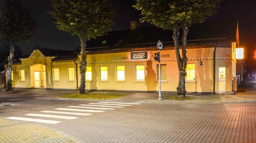 Veldzes Nams Hotel Ventspils Ngoại thất bức ảnh